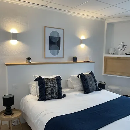 Porte Mars Gare Centre Arena Hotel