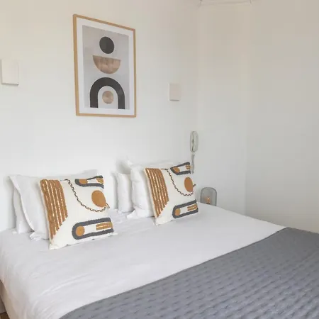 Hotel Porte Mars Gare Centre Arena 3*